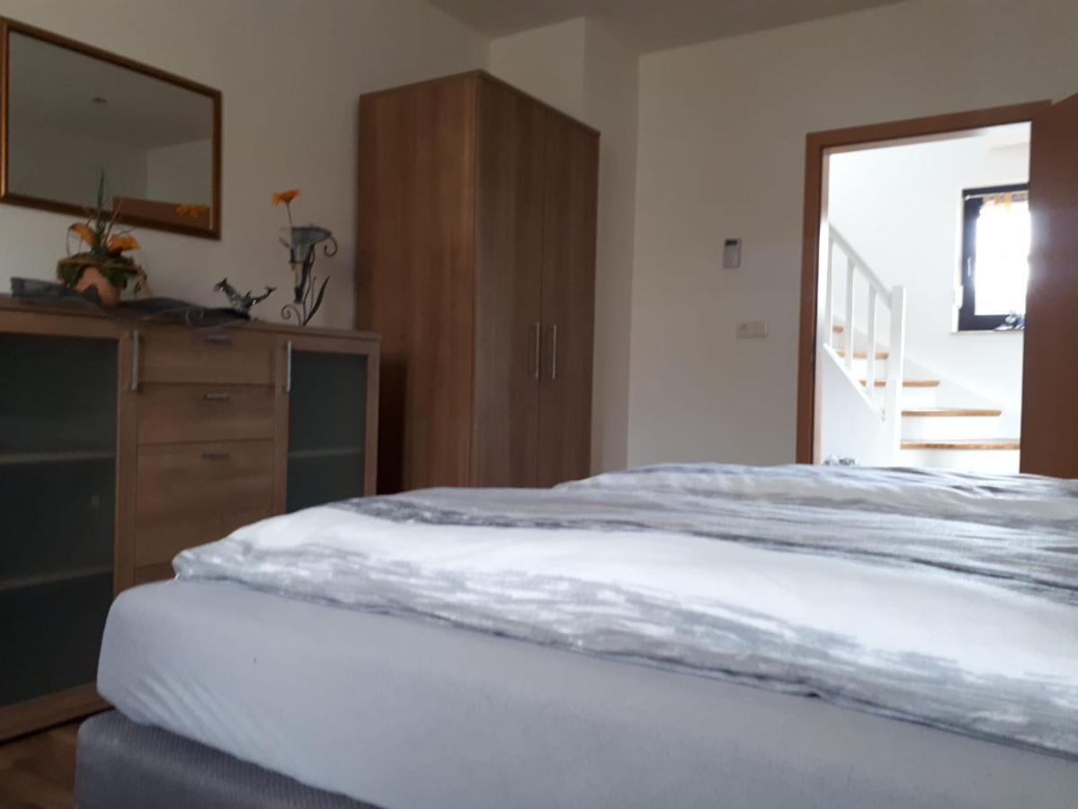 Ferienhaus Ixheim Bitscher Str.70 Zweibrücken Eksteriør bilde